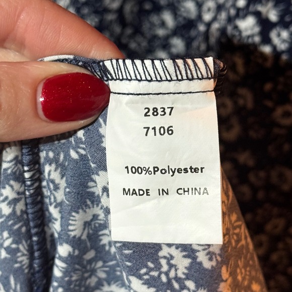 PrettyGarden Navy Floral Long Sleeve Smocked Midi Dress Small - Like New - Picture 8 of 8